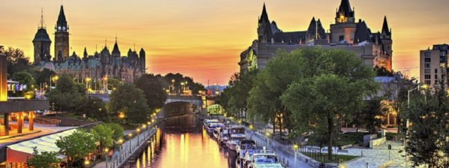 Dich-vu-chuyen-phat-nhanh-tu-Ha-Noi-di-Ontario-Canada-cua-Indochina-Post