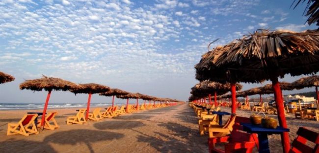 dich-vu-gom-hang-le-mien-phi-duong-bien