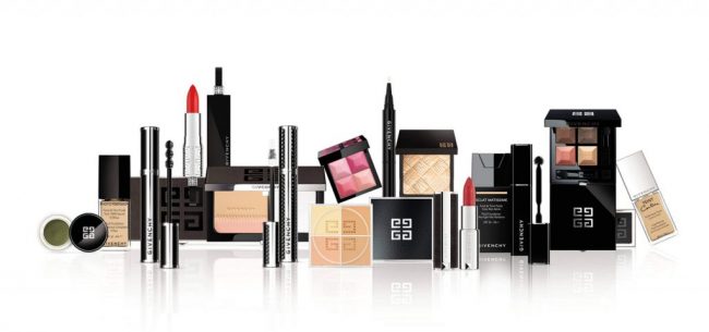 van-chuyen-my-pham-my-tu-viet-nam