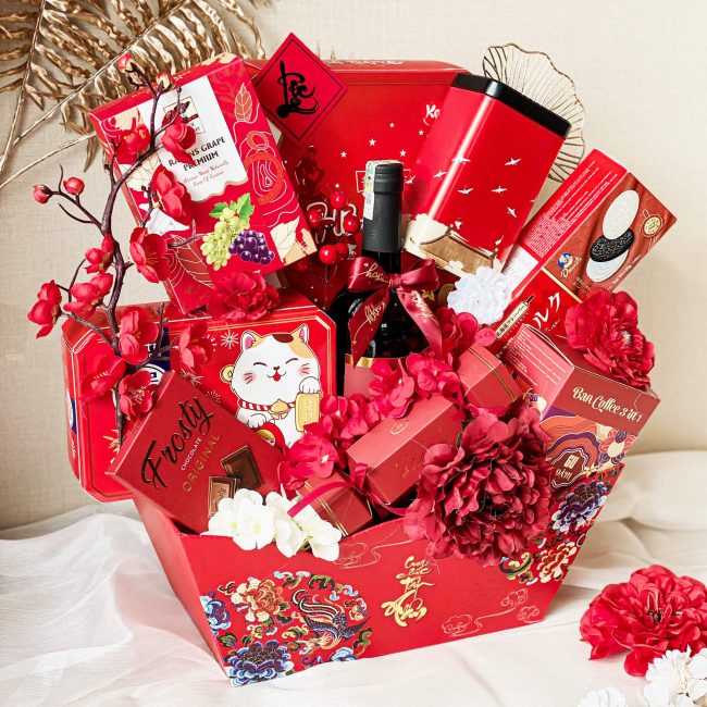 set-qua-tet-khay-thuyen Vận chuyển quà Tết từ Hà Nội đi EU dịp Tết Nguyên Đán 2024