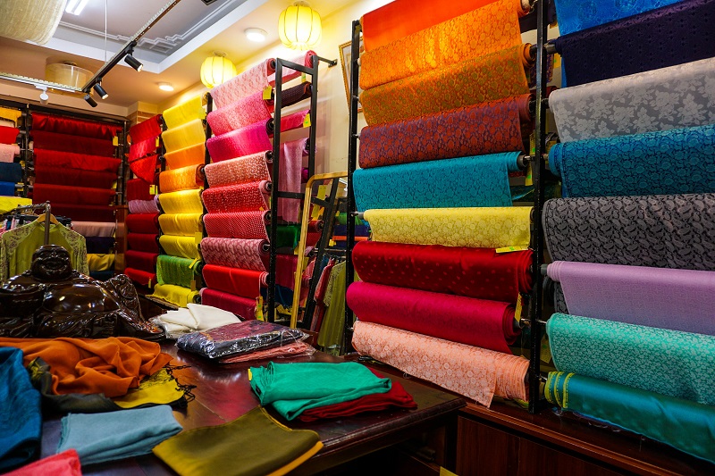 Gửi vải lụa từ Hà Nội qua Nga giá rẻ