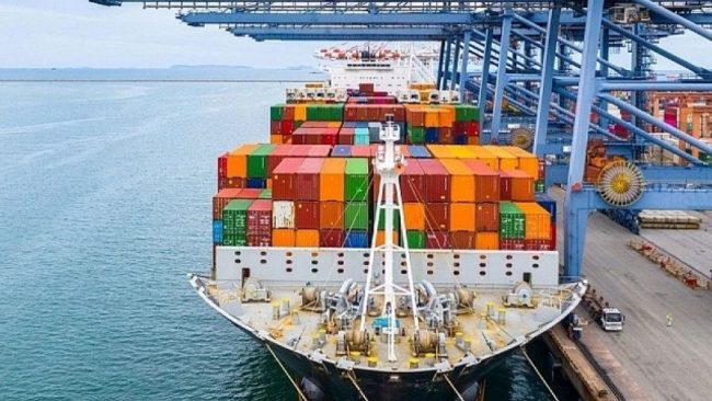 Việt Nam Mục Tiêu Xuất Khẩu 454 Tỷ USD Năm 2025: Tập Trung Nâng Cấp Logistics Việt Nam Mục Tiêu Xuất Khẩu 454 Tỷ USD Năm 2025: Tập Trung Nâng Cấp Logistics