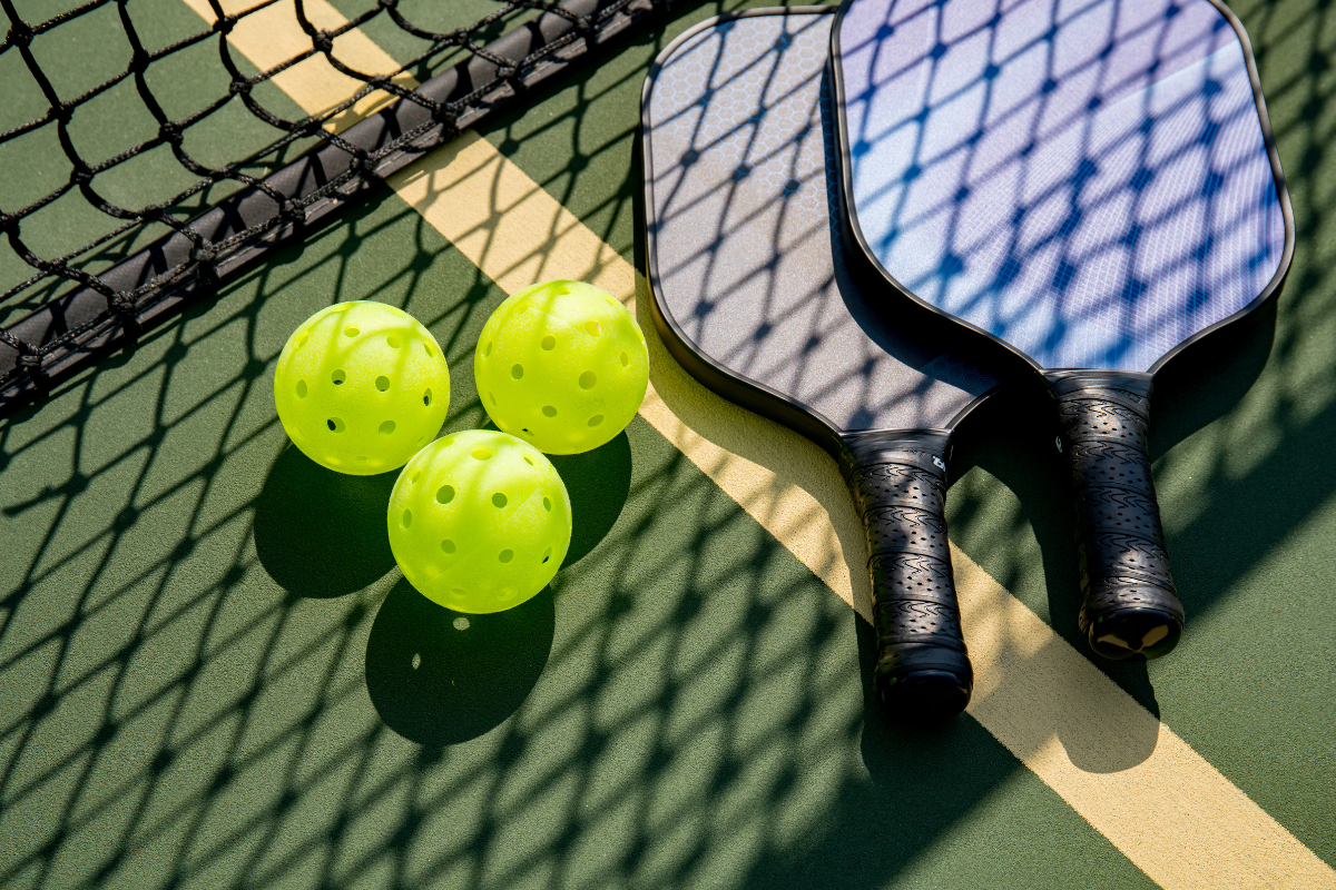 VẬN CHUYỂN DỤNG CỤ PICKLEBALL ĐI PHẦN LAN CÙNG INDOCHINAPOST